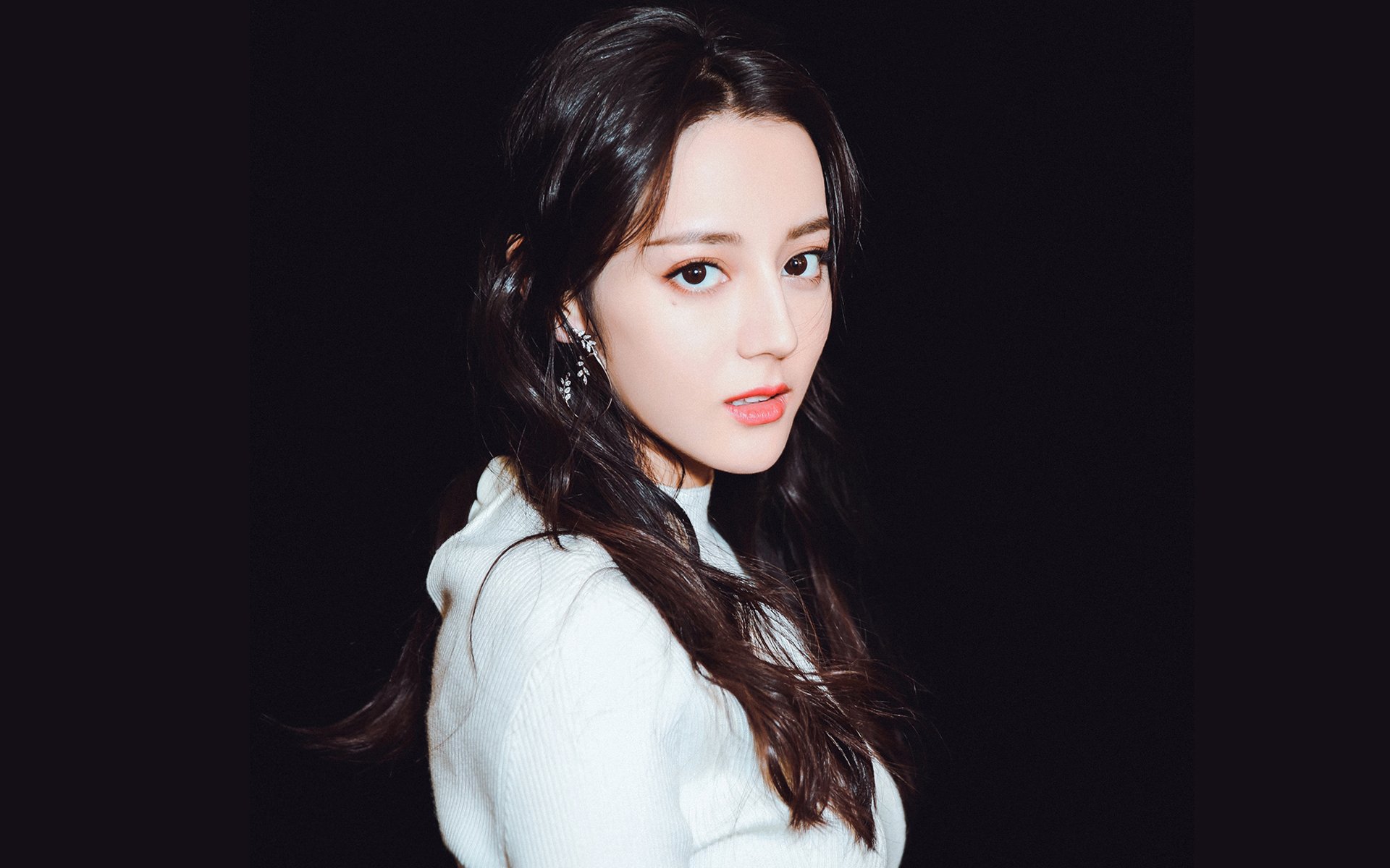 爱游戏 ayx 中国官方网站-中国队接力表现稳定夺得季军，中国队接力名单